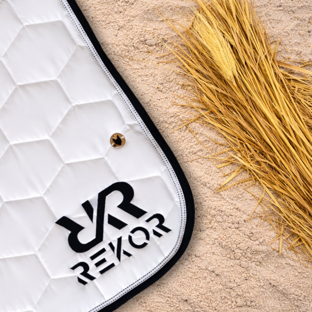 Tapis Blanc Et Marine